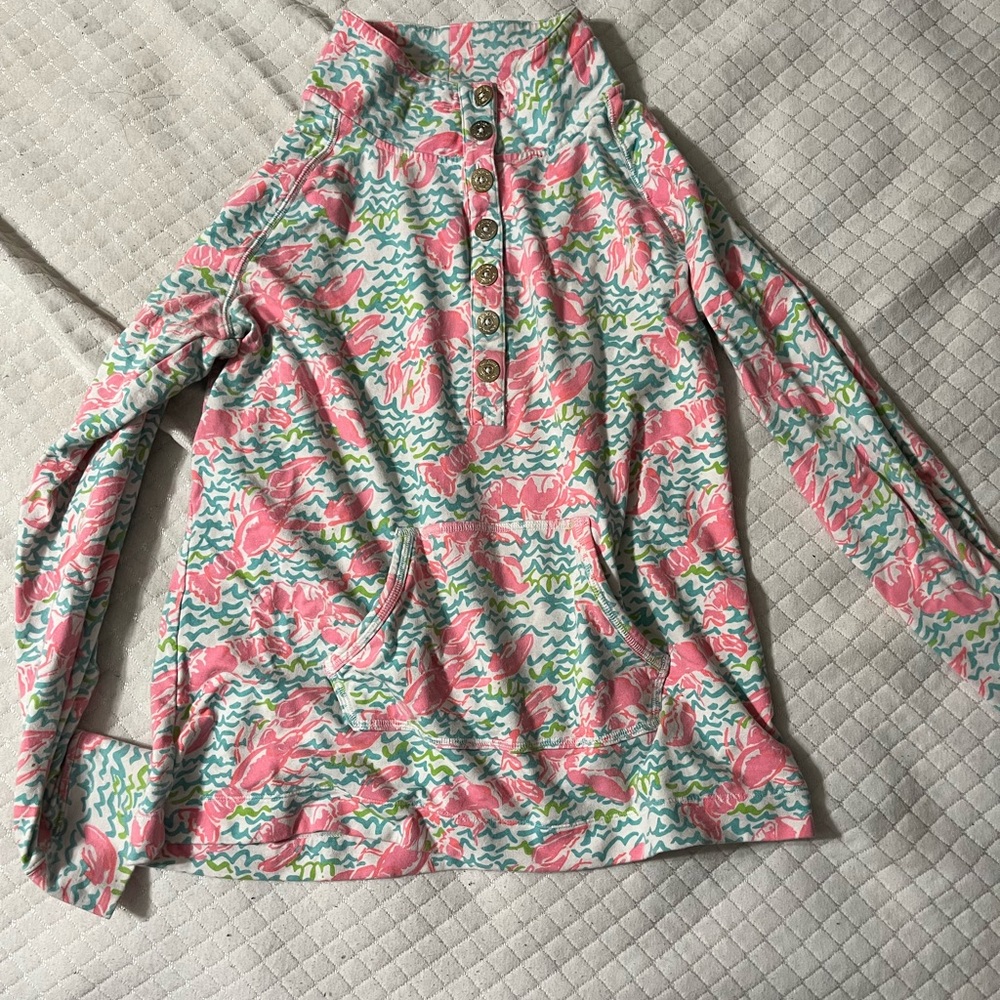 Lilly Pulitzer large skipper popover in lobstah roll.